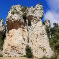 Photo de France - Le Cirque de Mourèze et le Lac du Salagou